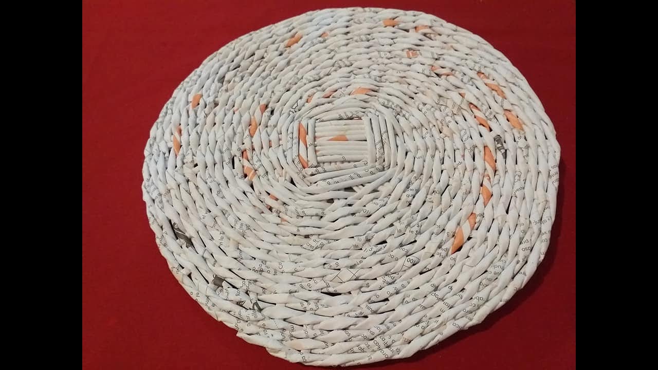 COMO HICE TAPETE PROTECTOR DE COCINA DE PAPEL RECICLADO PASO A PASO