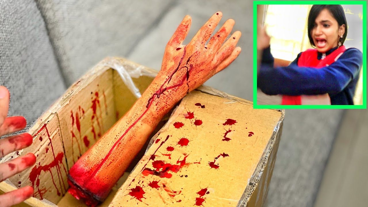 FAKE HAND PRANK ON MY SISTER 🤣🤣🤣 പെട്ടി തുറന്നപ്പോൾ 💔 UNBOXINGDUDE l