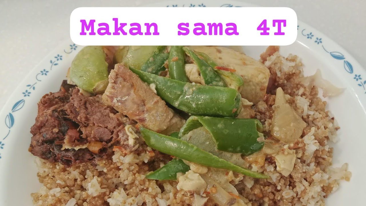 Makan sama sayur 4 T lur mantap @Listiarifamilyvlog 