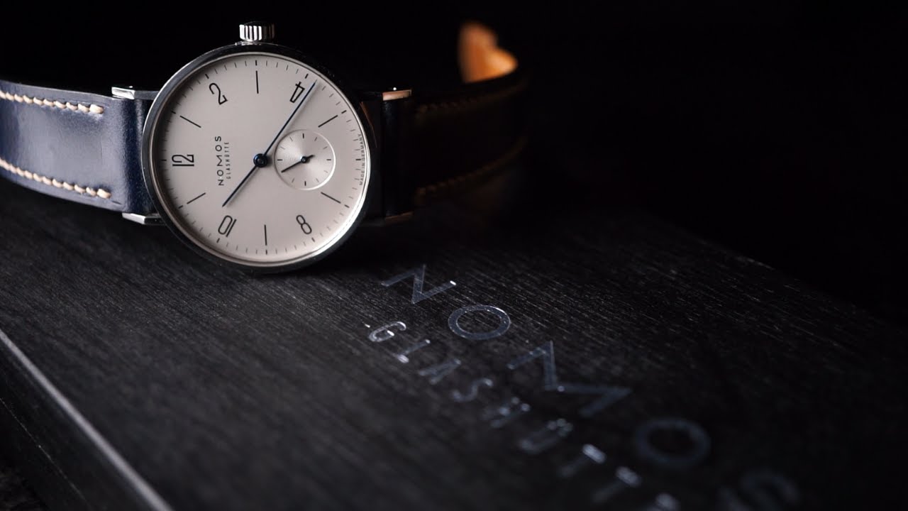 Nomos Tangente - Bauhaus : la forme suit la fonction... mais pas que !