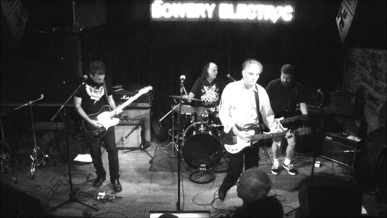 THE MARTINETS - incision