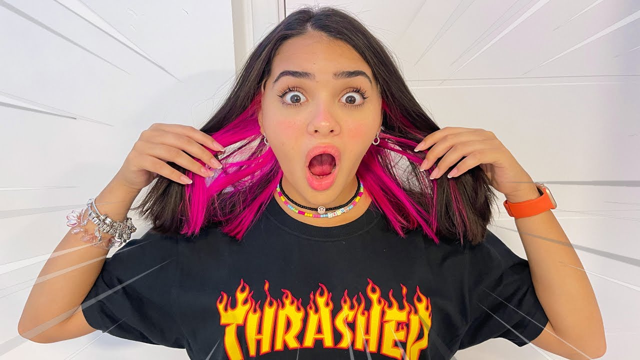 PINTEI O CABELO DE ROSA ESCONDIDO DA MINHA MÃE !!!