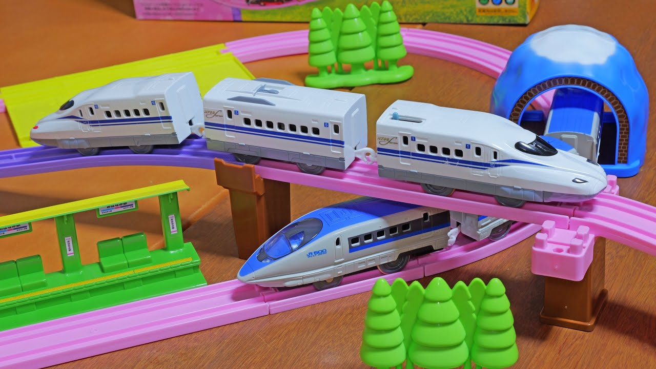 お気に入りの車両でお花見に出発！　プラレール　景色のカラーレールキット　花と鉄道