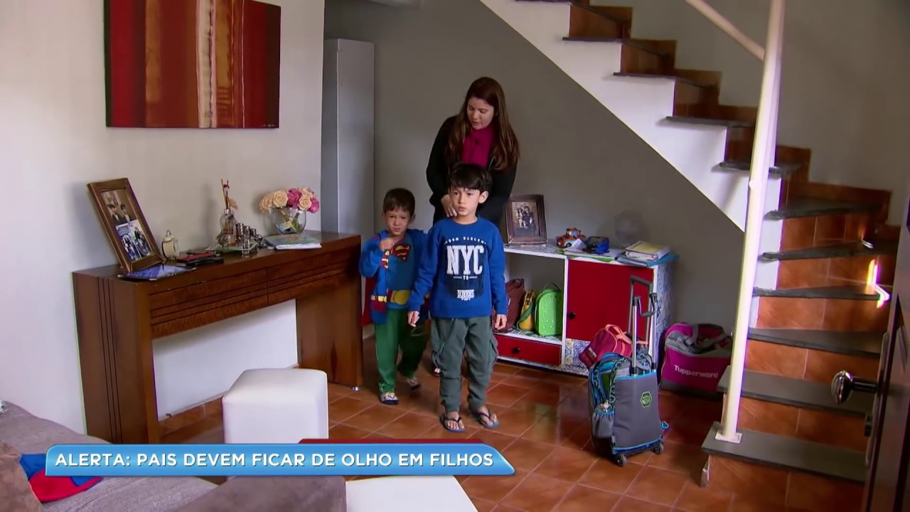 Boneca Momo assusta pais e filhos