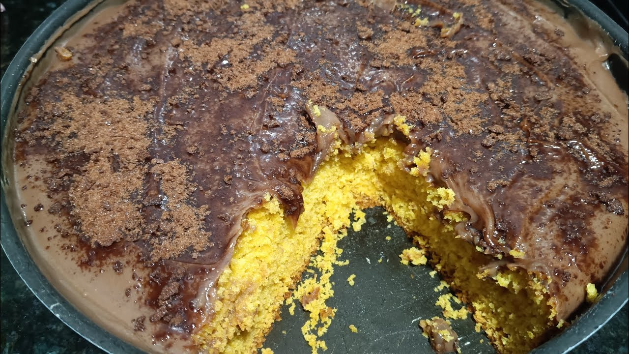 Bolo de cenoura com cobertura de ovomaltine 🥕🍰