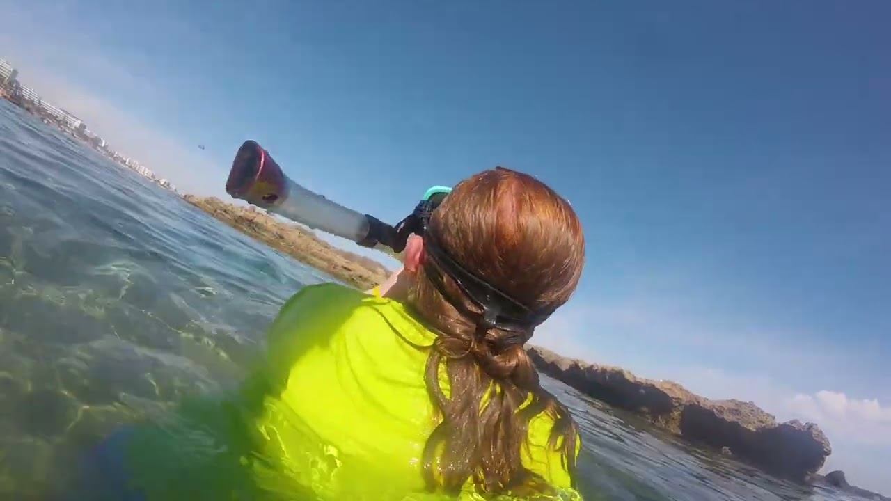 Snorkelling with my daughter at Fig tree bay November 2025