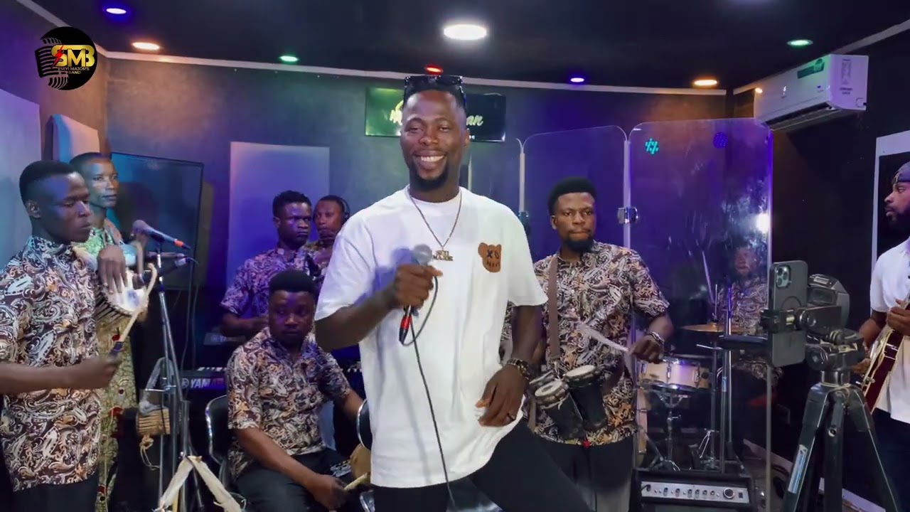 GRATITUDE PRAISE FT. KING HOLLYBOBO