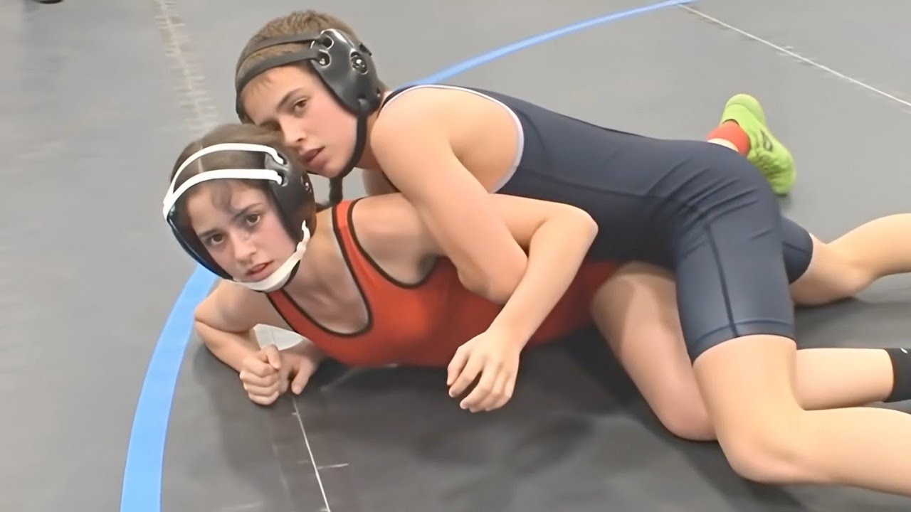 Girl vs Boy Grappling Training