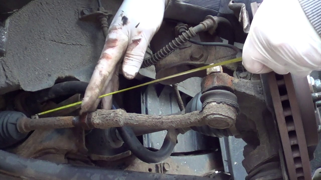 Hyundai iX20 track rod end replacement.