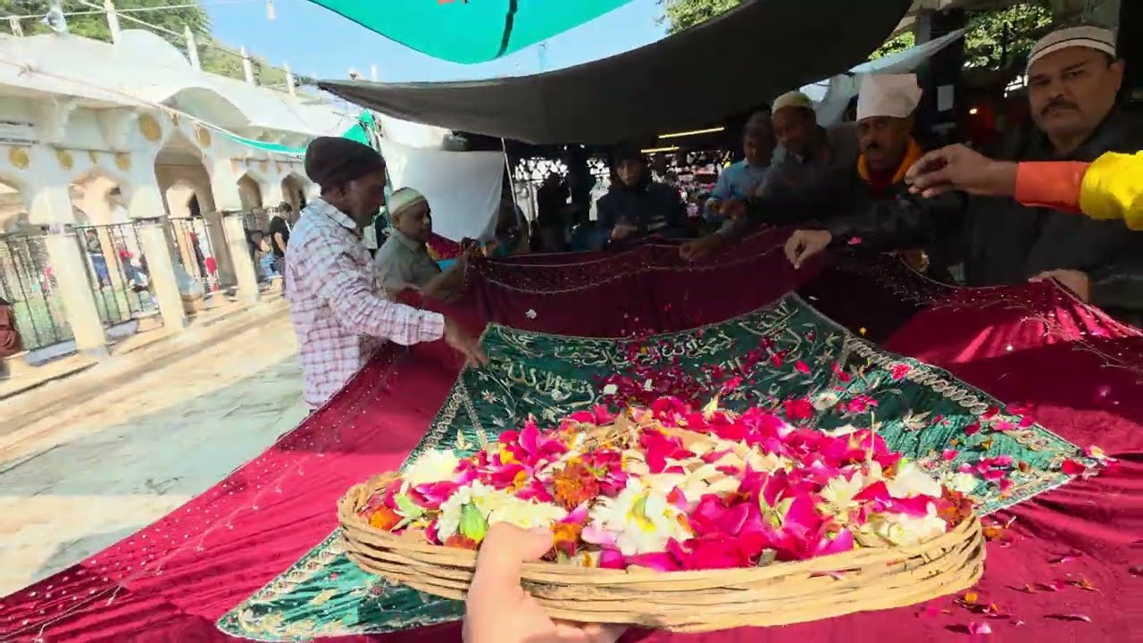chadar poshi #ajmer #dargah #chadar #kolkata #unity #love #ziarat #khadim #kawwali #sufi