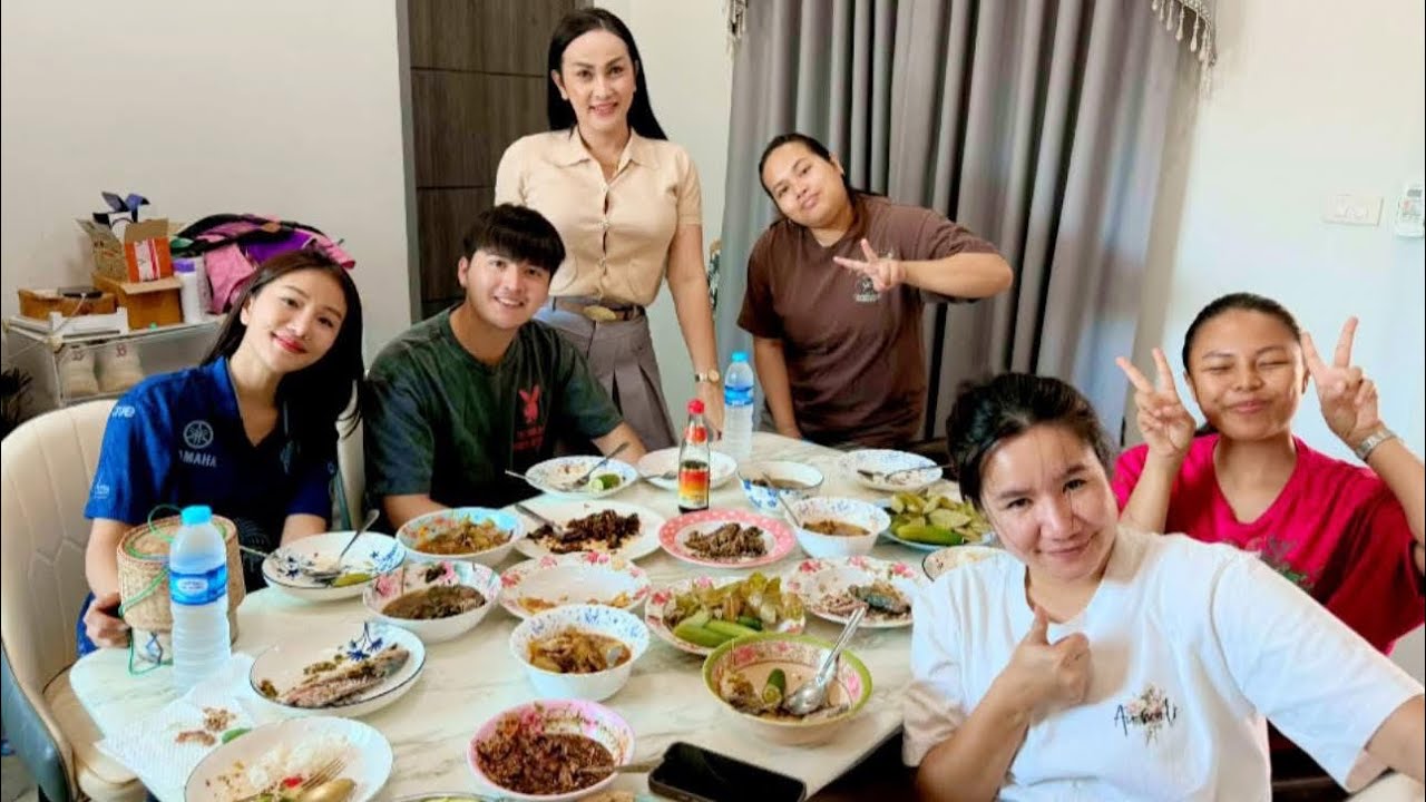 แพรวซันบุกครัวแม่ต้อม