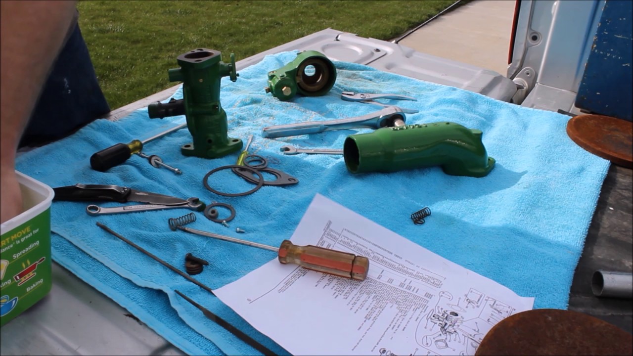 1946 JOHN DEERE A DLTX-53 Carburator Reassembly