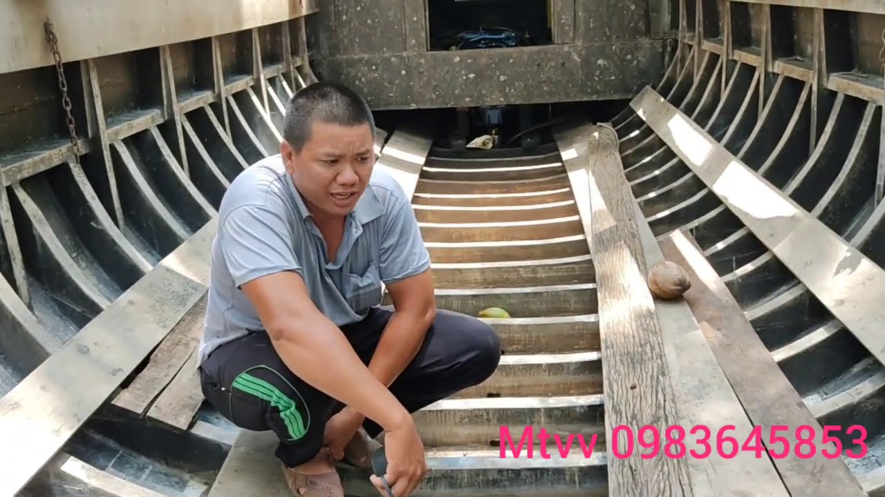 Bán ghe số 43 ghe 18 tấn máy isuzu nhật giá 100 triệu 0983645853 đã bán