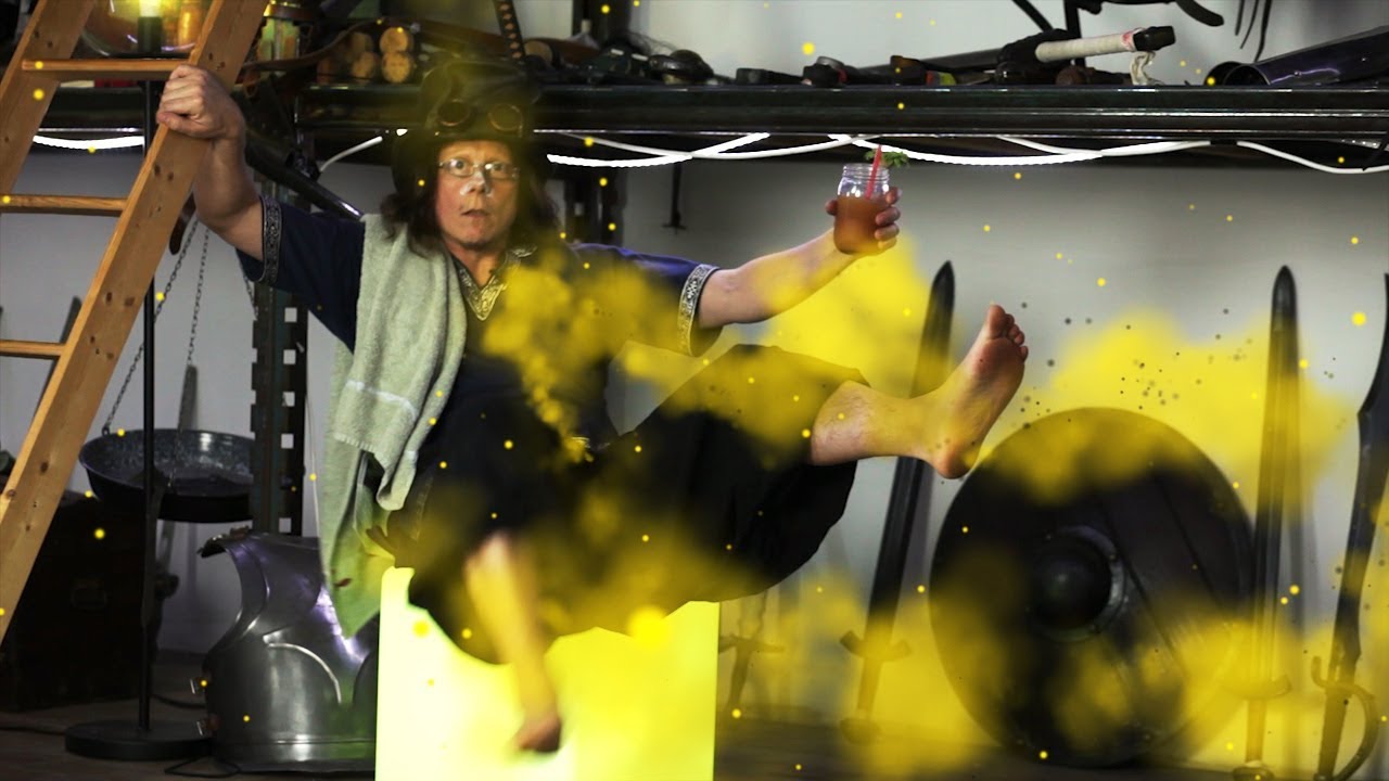 S04 E01 Choisir son épée en mousse