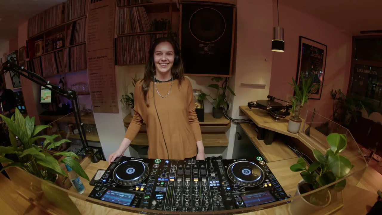 mono•radio | Lovestreams X Plasma Köln w/ Elisen (Techno)