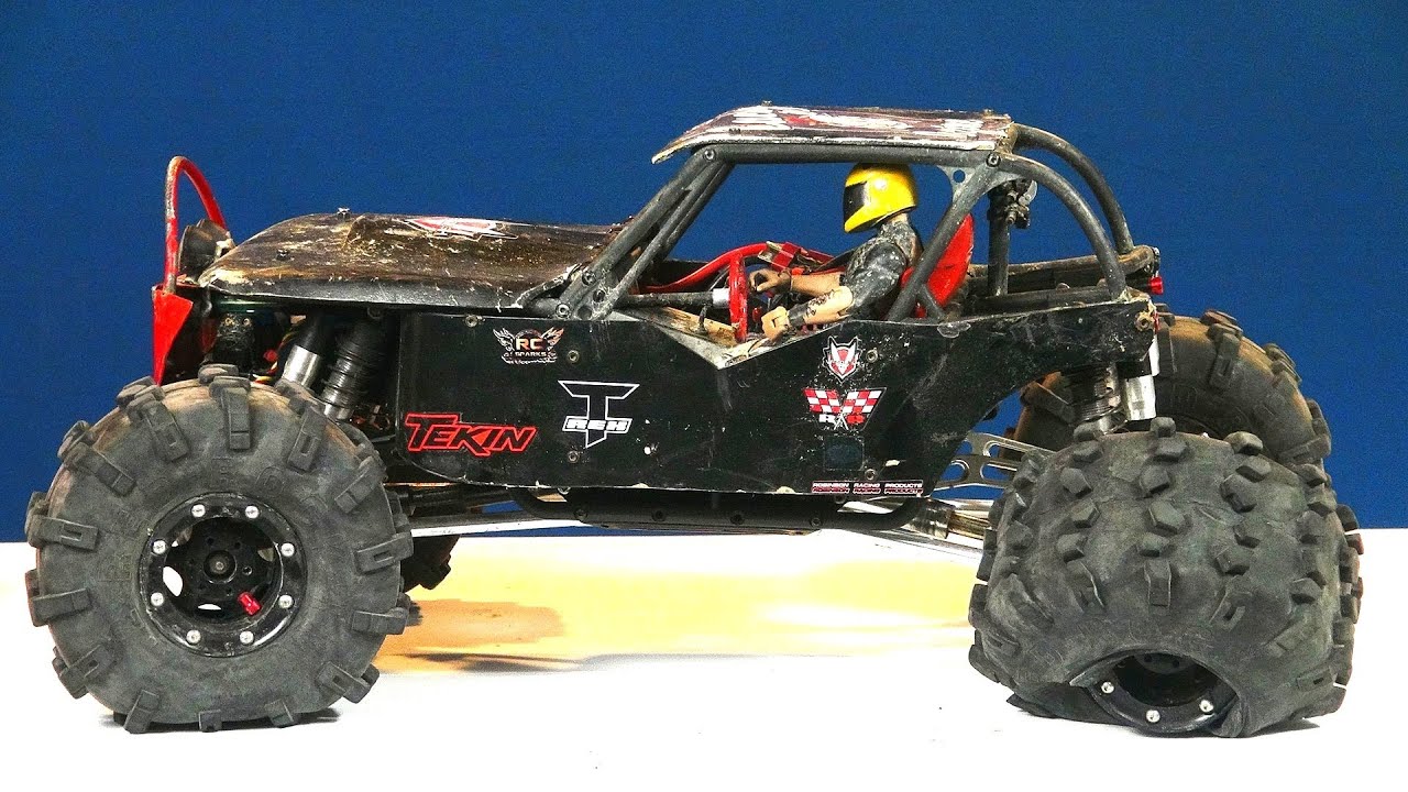 RC ADVENTURES - G-MADE Air Filled Rims on Black Widow (Custom Axial Wraith)