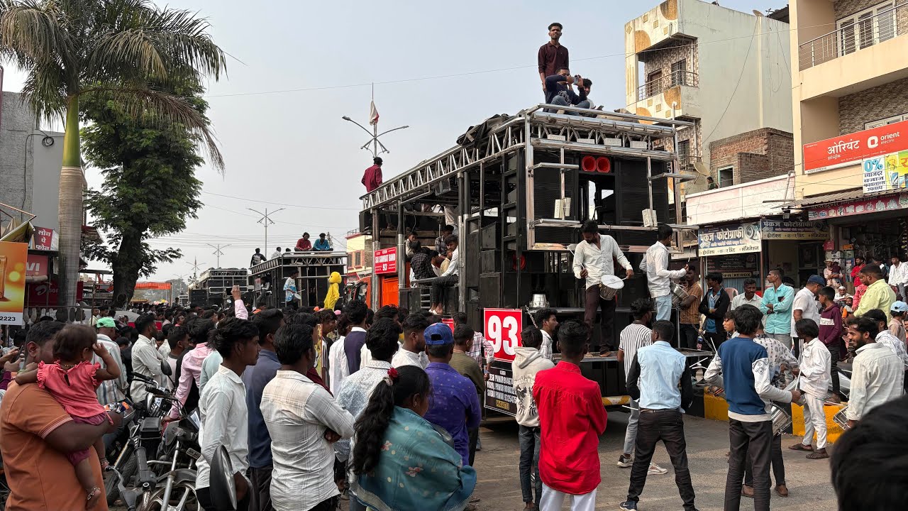 रथ मिरवणूक ला आल्या ६ बँड | खतरनाक आमना सामना | 5 Pandav Yatra Kanashi | Rath Miravnuk 6 band