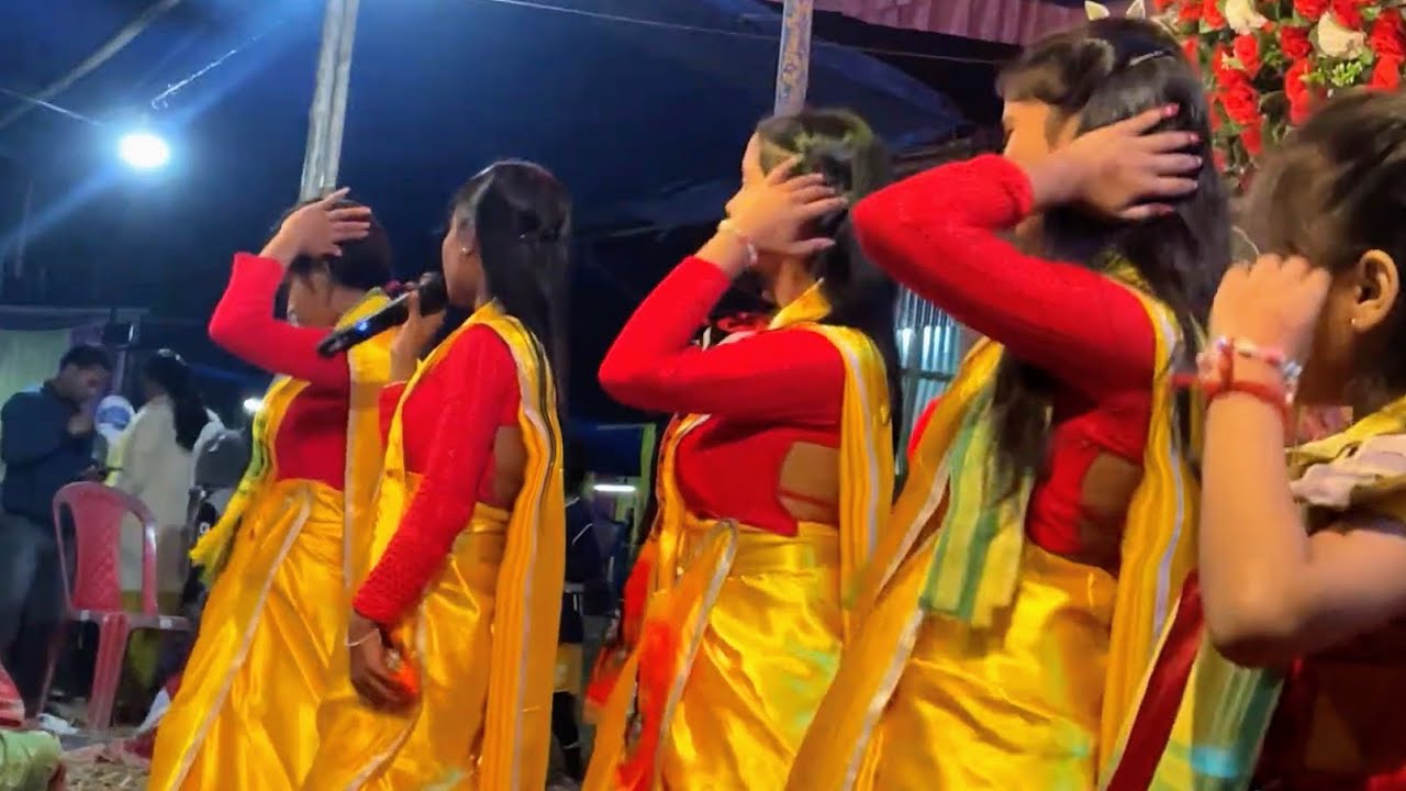 গ্রামের মেয়ের নাচের হরিনাম 🔥 Devotional Harinam Dance by Bengali Girls 🙏🏼