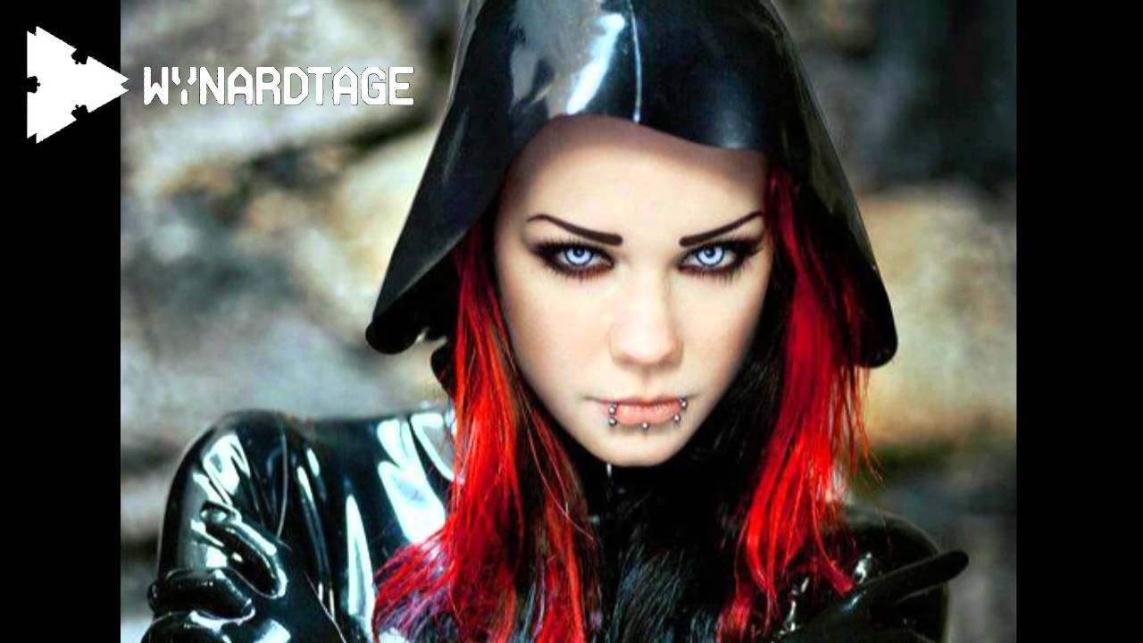 Wynardtage - Crash of a Star ( Never Look in Mirrors Mix by The Twilight Freakshow )