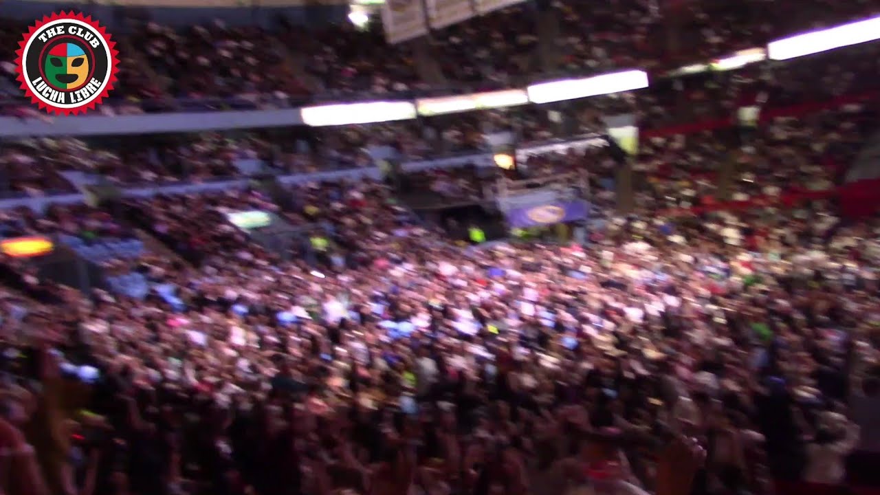 ¡Ambientazo en la Arena México! Con una ola se celebra otro lleno en viernes espectacular CMLL