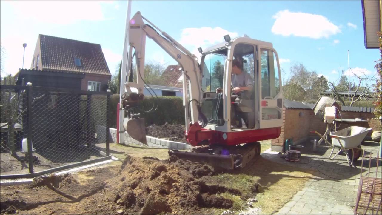 takuchi tb016 excavator time lapse