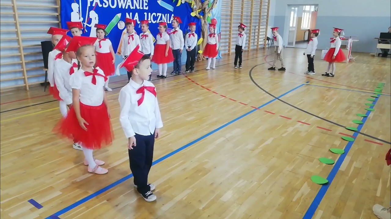 Pasowanie uczniów klasy pierwszej Szkoły Podstawowej w Jabłoniu - 25 października 2024 r.