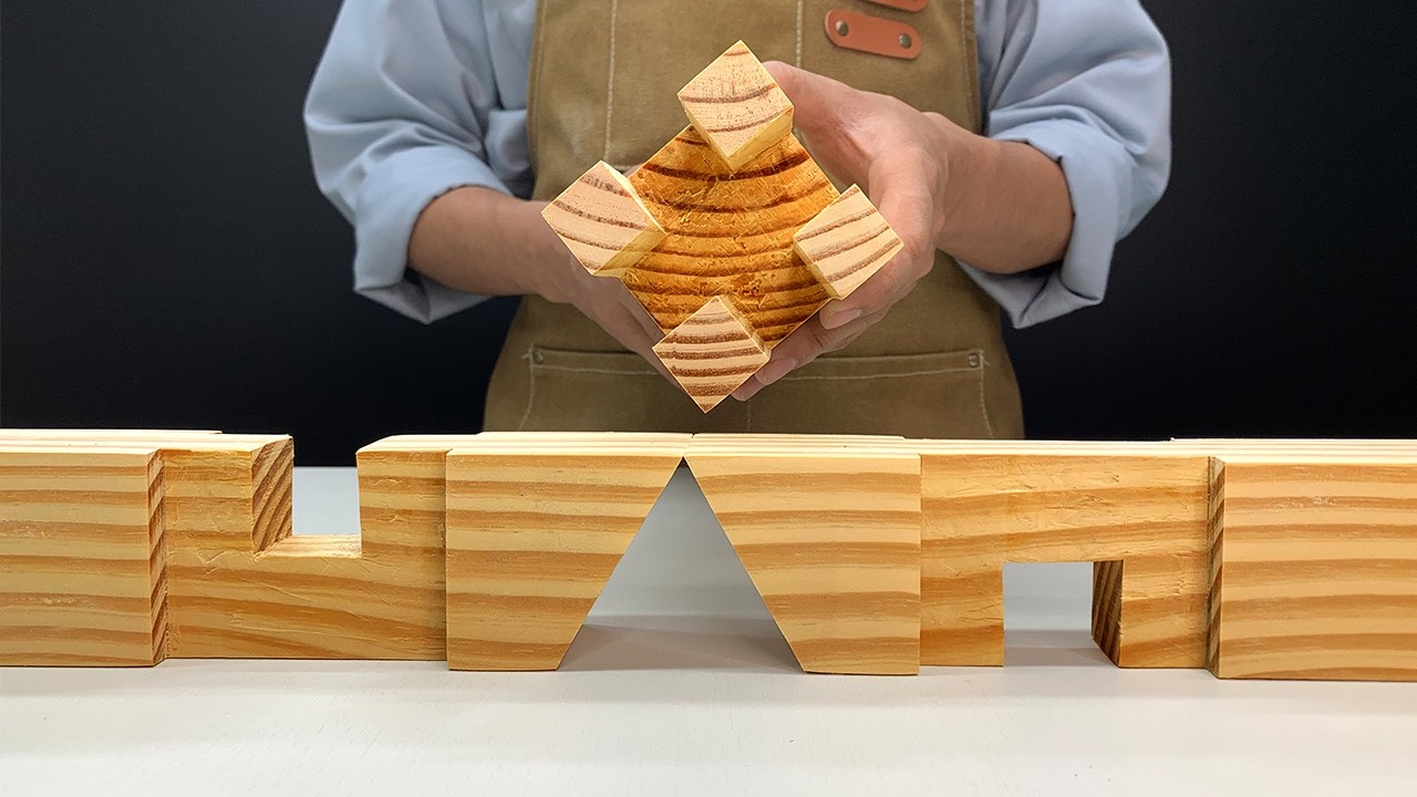 You Won’t Believe This Unique Wood Joinery Technique by a 65-Year-Old Master Carpenter