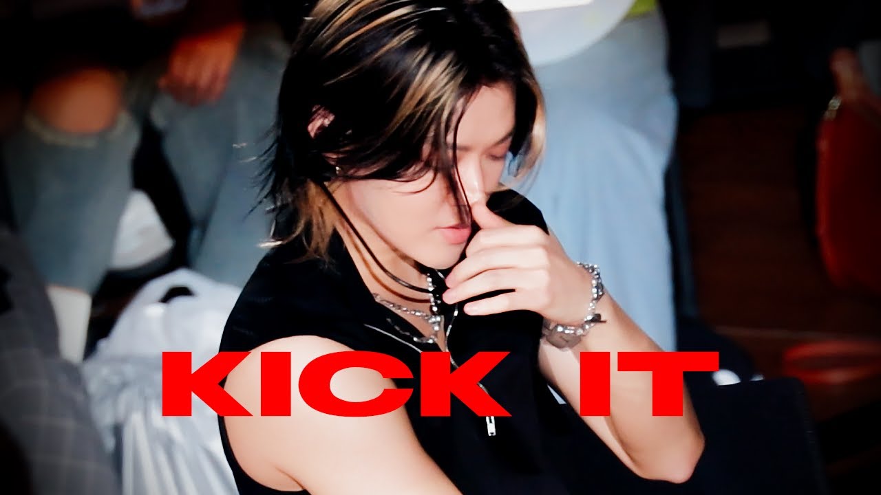 [4K] 240804 NCT 127 8th ANNIVERSARY FANMEETING - 영웅 (英雄; Kick It) 유타 직캠 (YUTA)