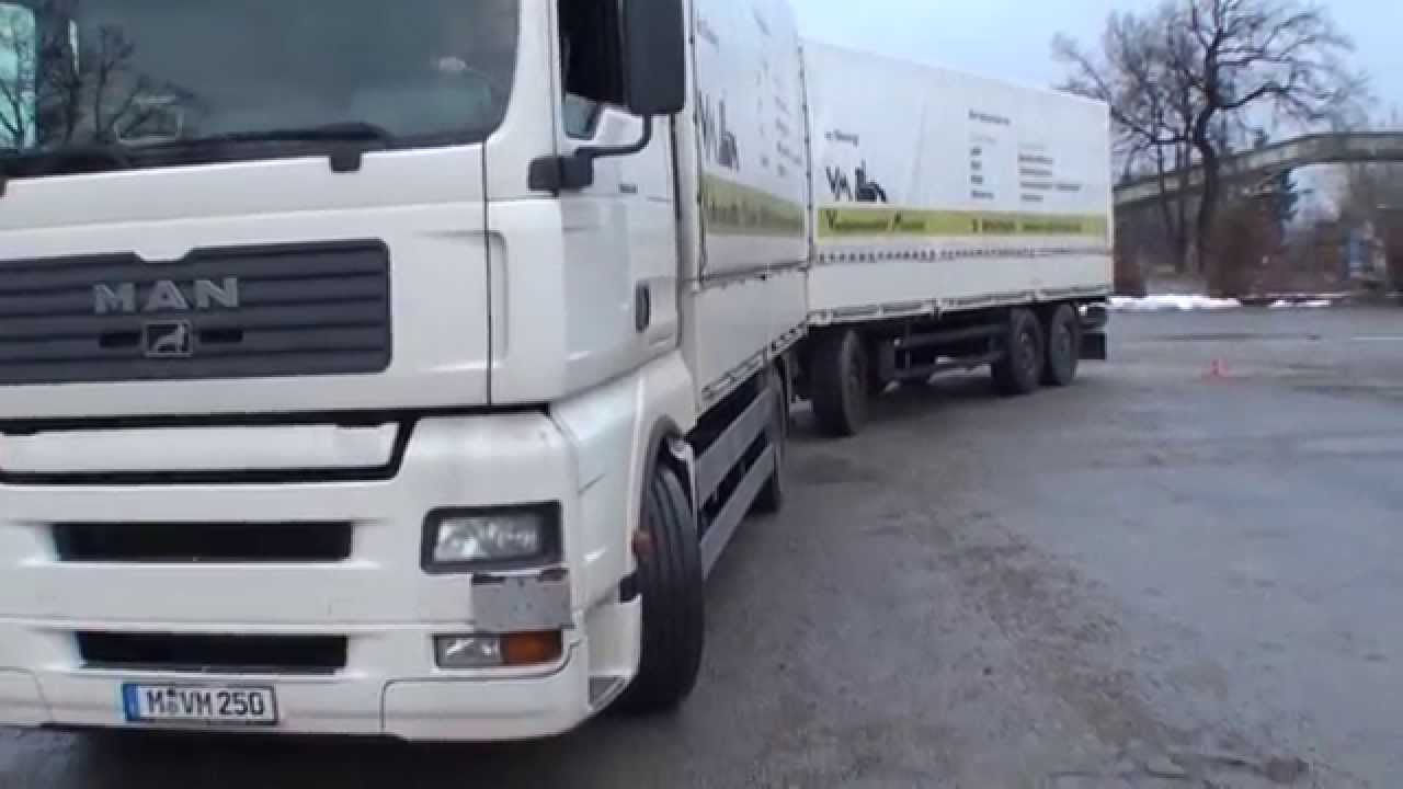 LKW-Anhänger rückwärts rangieren von oben und außen