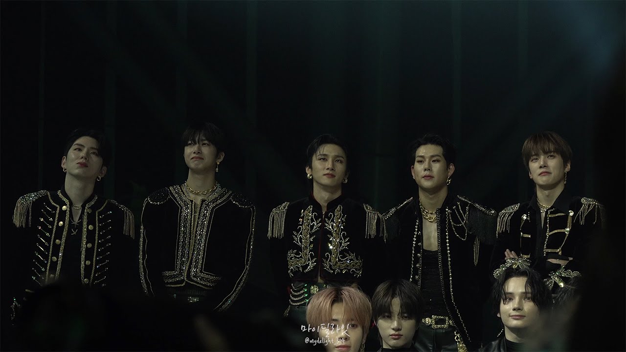 221126 MMA 아이브 축하해주는 몬스타엑스 직캠(4K)