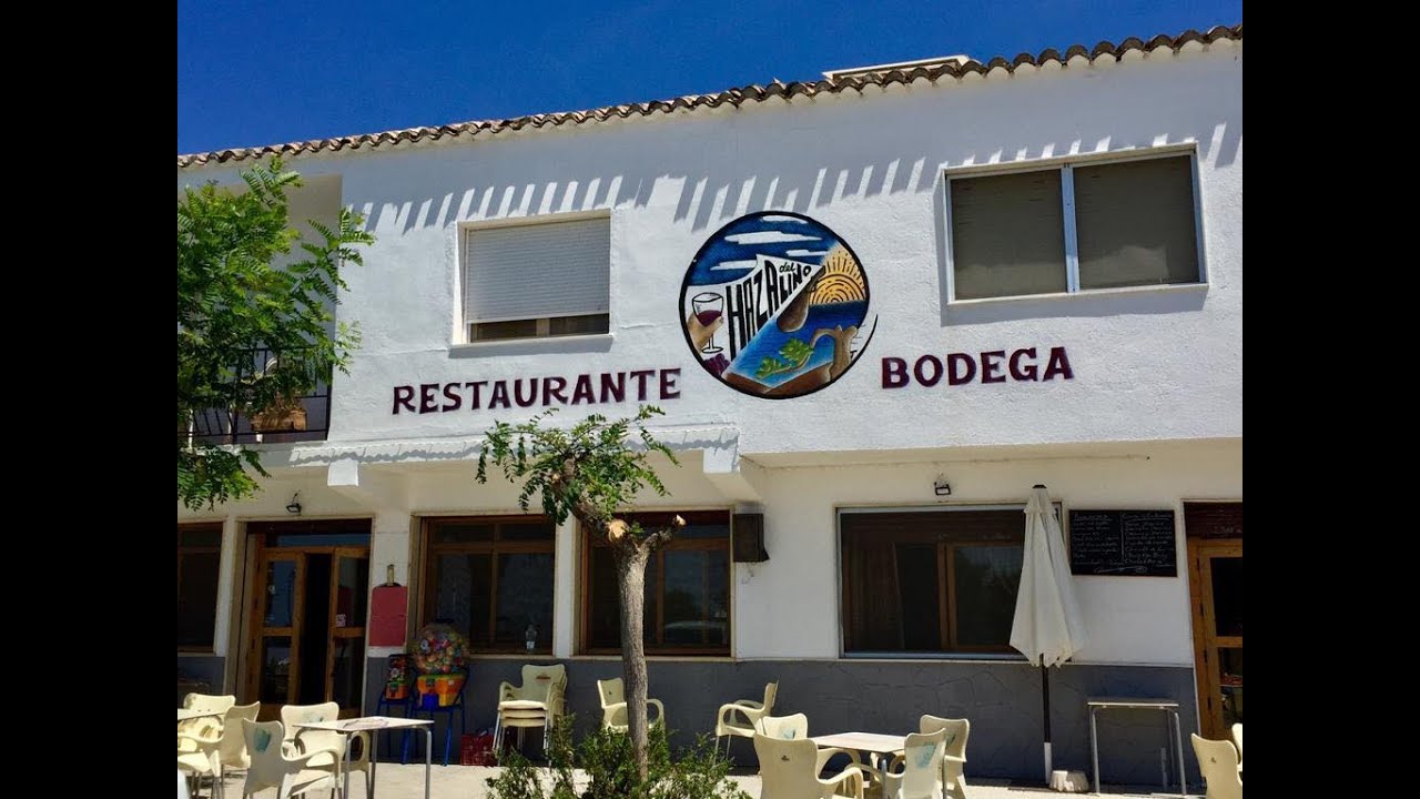 Restaurante & Bodega Haza del Lino en Granada, los viñedos más altos de Europa. 03/09/2021.