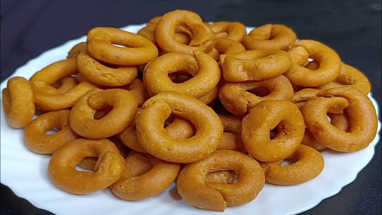 10 ನಿಮಿಷದಲ್ಲಿ ಗರಿಗರಿಯಾದ ಕೋಡುಬಳೆ ಹೀಗೆ ಮಾಡಿದ್ರೆ ಒಂದು ಬಿಡದೆ ತಿಂದು ಮುಗಿಸುತ್ತಾರೆ / Kodubale Recipe