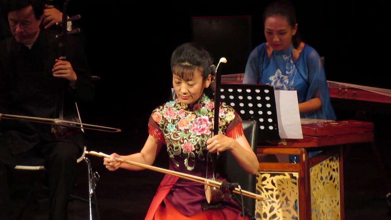 Jiang Kemei playing banhu: Ye Shen Chen, OBA concert, 060618, A'dam