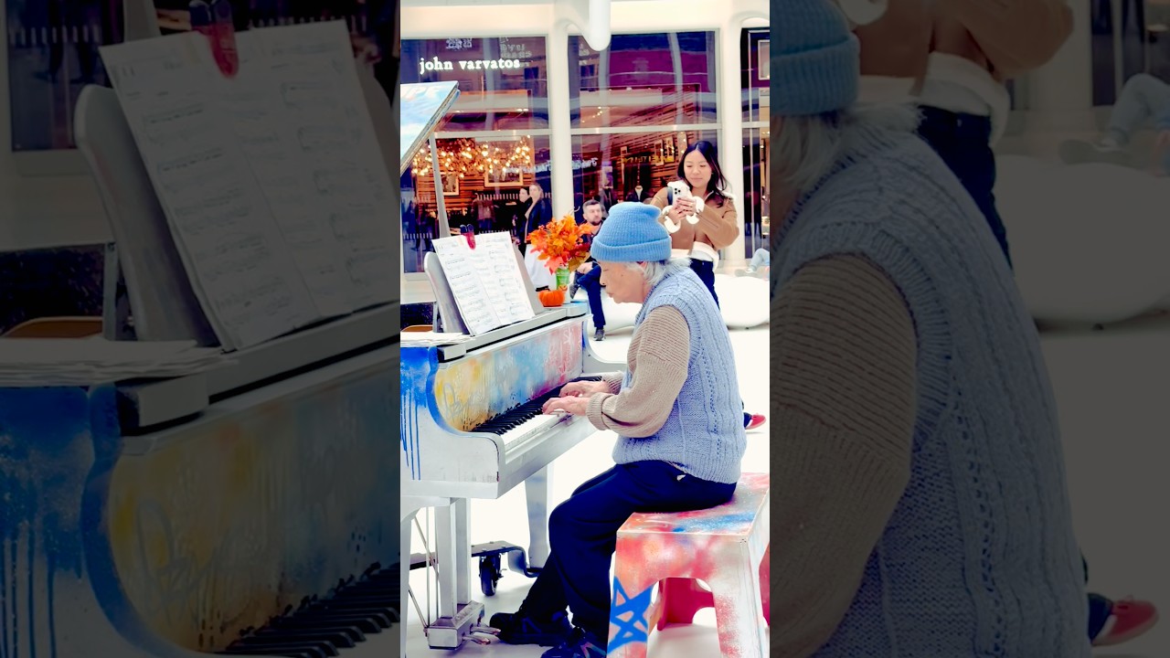 The magical piano in New York World trade centre 