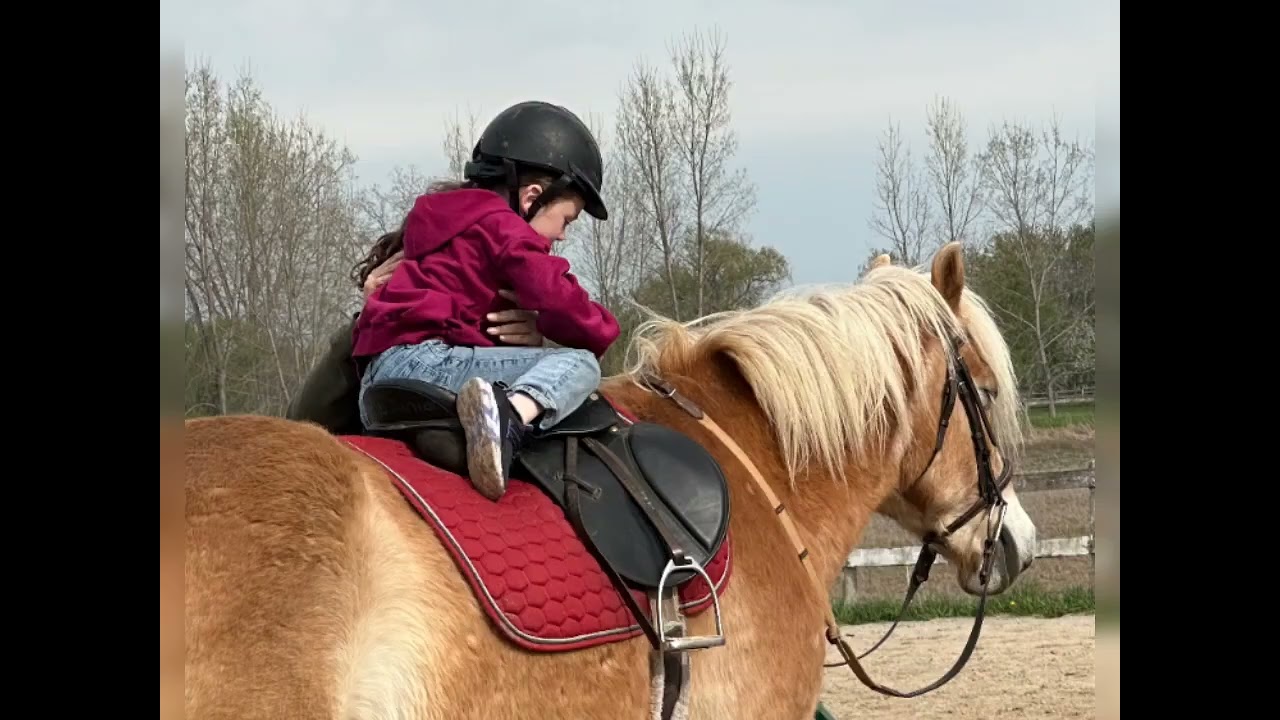 Octaviah & Novah-Leigh Horse Riding Lessons 💕💕