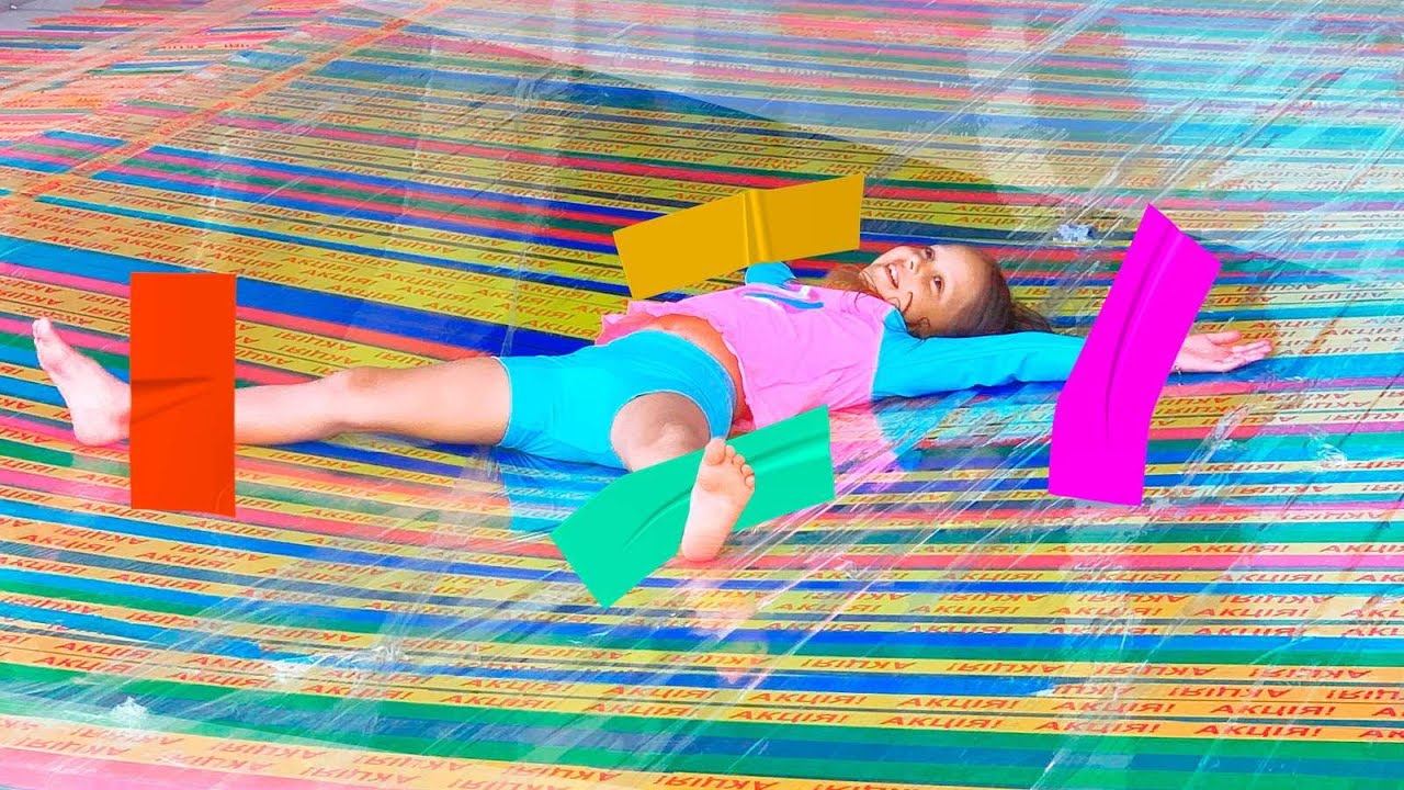 100 СЛОЕВ СКОТЧА! Огромный бассейн из скотча! Выдержит ли он Амельку и Папу