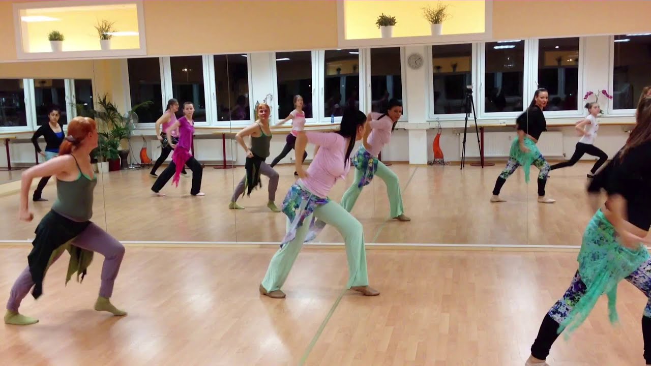 Bauchtanz / Orientalischer Tanz - Warm up mit Djamila
