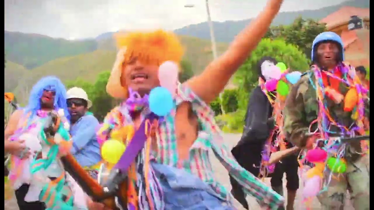 LOS SOMBIS DEL PASO - CARNAVALEANDO CON LOS SOMBIS