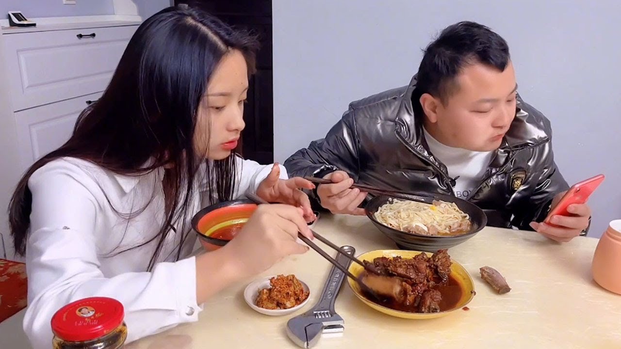 Couple food: My selfish husband wouldn't give me meat, so I ate it all when he wasn't looking.