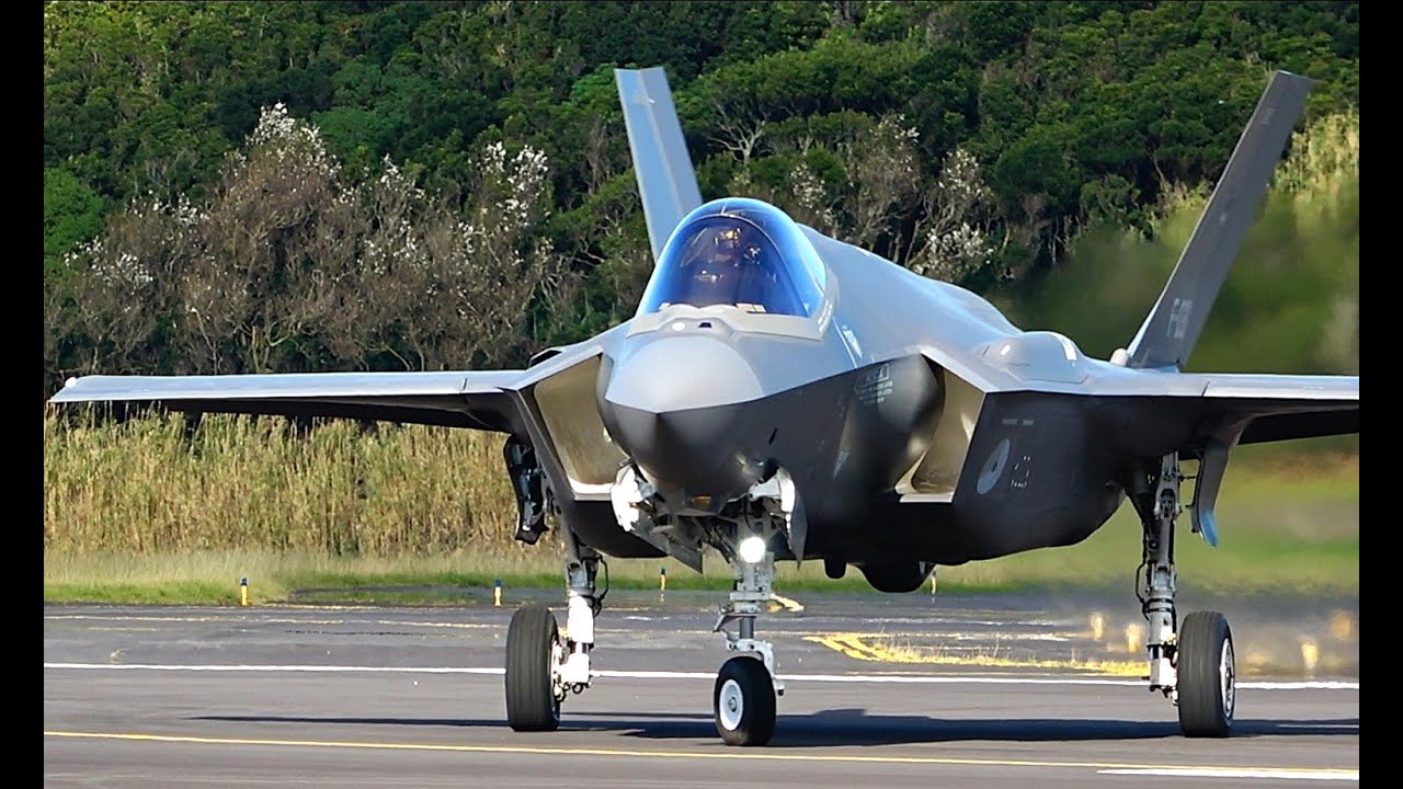 Dutch Squadron Takes Off! F-35s and MRTTs Depart from Lajes ✈️