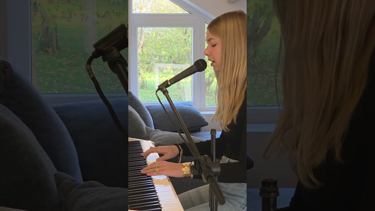 Marion Barreaux - Cover Mr/Mme de Loïc Nottet par Marion Barreaux (insta : @marion.brrx)