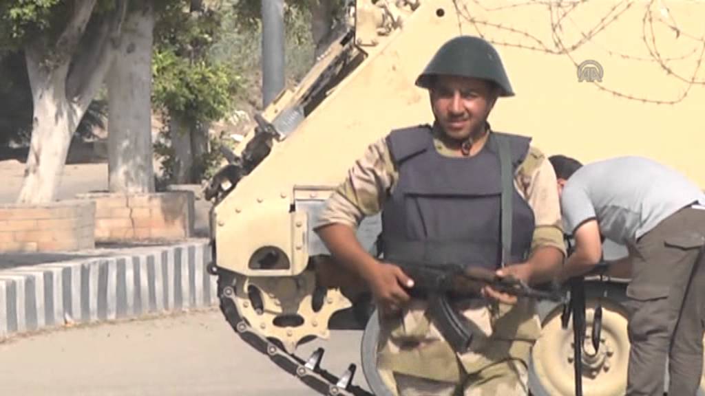 الأمن المصري يعتقل 32 شخصا إثر اقتحام 