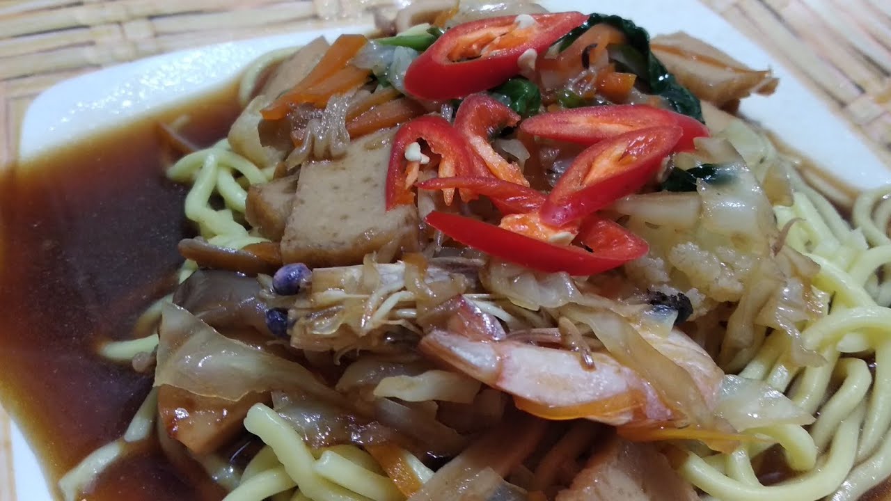MEE HAILAM STYLE MAKTOK KITCHEN