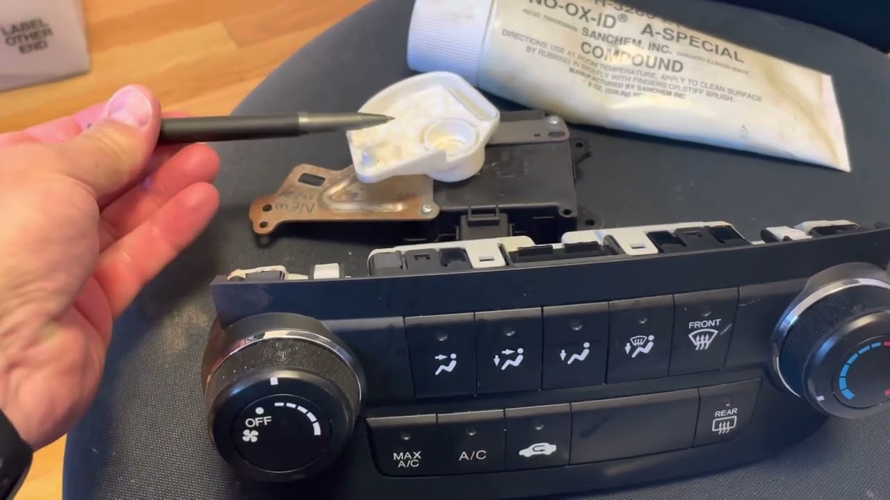 Troubleshooting no heat Honda CR-V (2006 2007 2008 2009 2010 2011) no hot air blend door actuator