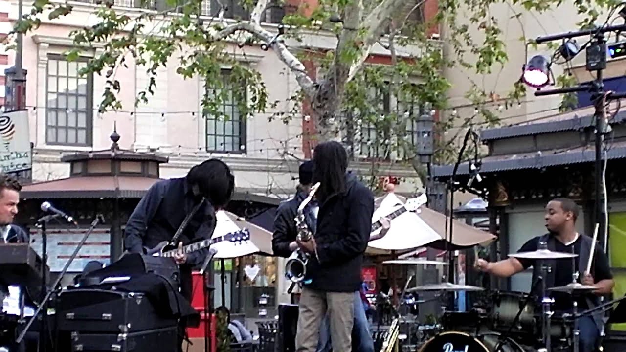 Use Me  (Bill Withers Cover) - Jake Simpson live at the Grove 2/10/13