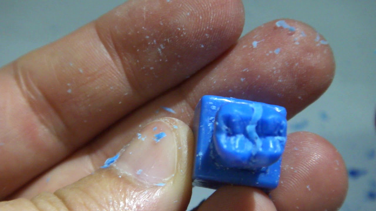 Escultura do dente 47 - Segundo Molar Inferior Direito - Em cera pr&eacute;-moldada