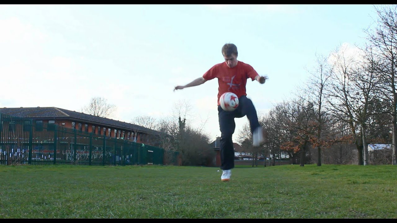 Freestyle Football Euro 2012 - Andrew Henderson (UK)