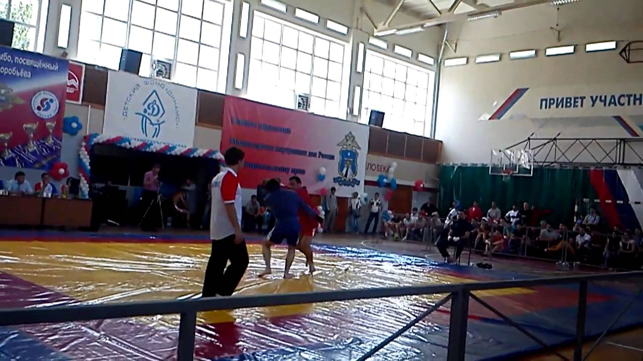 Beslan Zhamurzov (blue) vs Frodo Khasbulaev (red)
