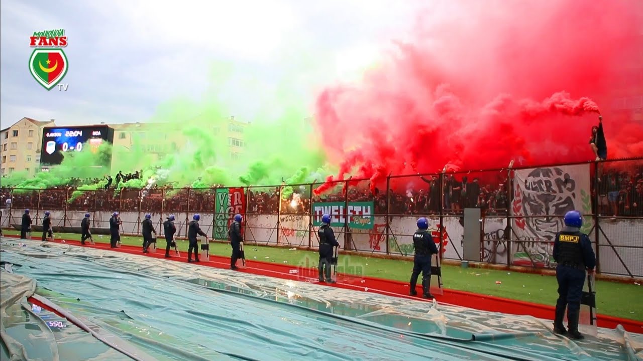 الأجواء التي صنعها الفيراج سود في بجاية( AKBOU 1 0 MCA) VIRAGE SUD