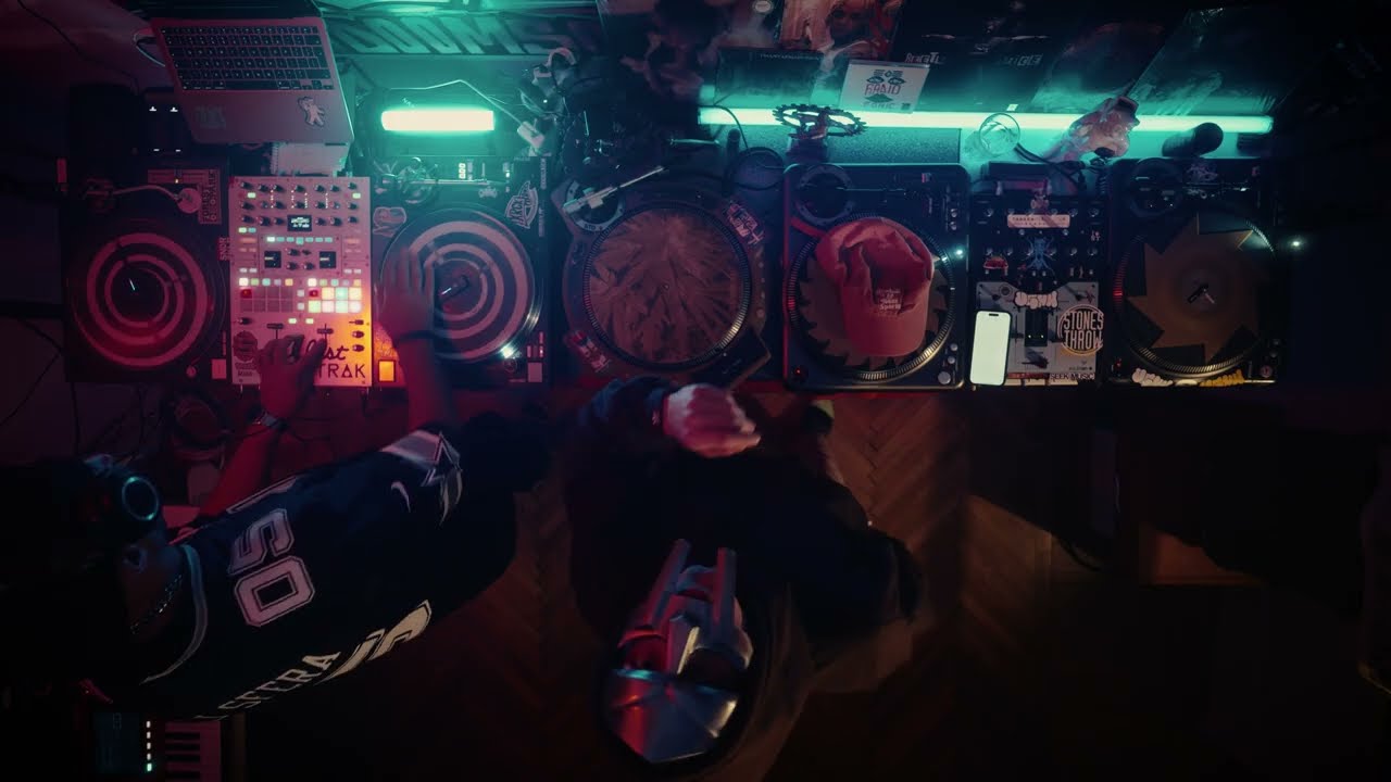 RADIOFONIC  TT Session with DJ SFERA